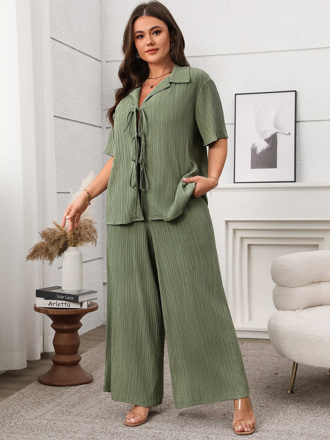 Soft & Comfortable Plus Size Pleated Two-Piece Set - Shirt & Wide-Leg Pants (2 Colors)