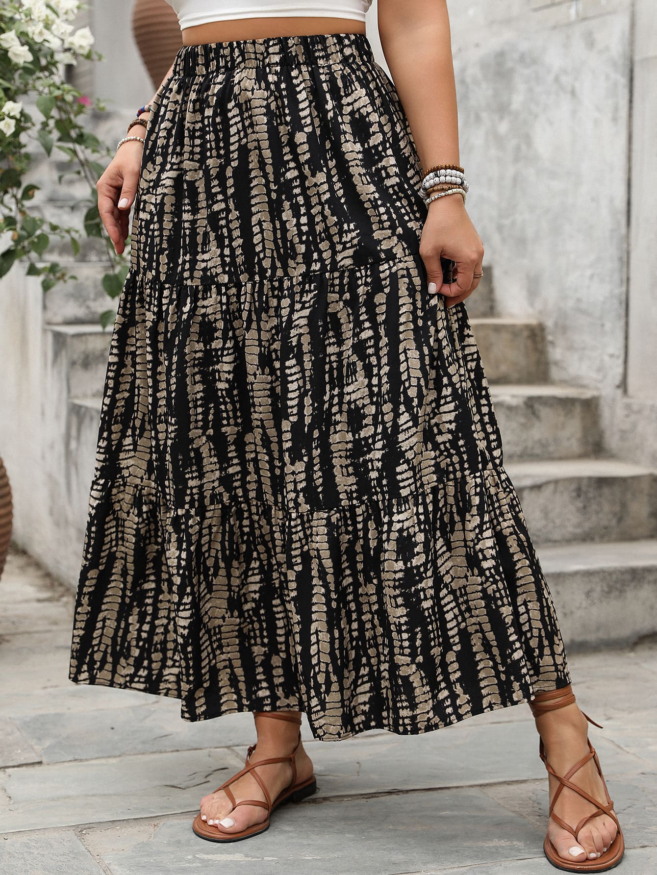 Soft & Comfortable Abstract Print Tiered Maxi Skirt with Elastic Waist